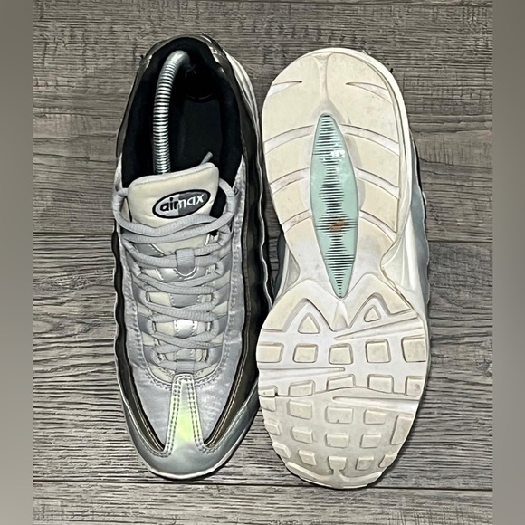 NIKE AIR MAX 95 BIG KIDS [SIZE 7Y/WOMENS 8.5] PLATINUM/RED BRONZE [AJ1899-001] - Picture 7 of 16